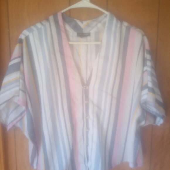 Style Envy Women's Striped Tie Up Short Sleeve Shirt Size S - Picture 4 of 4